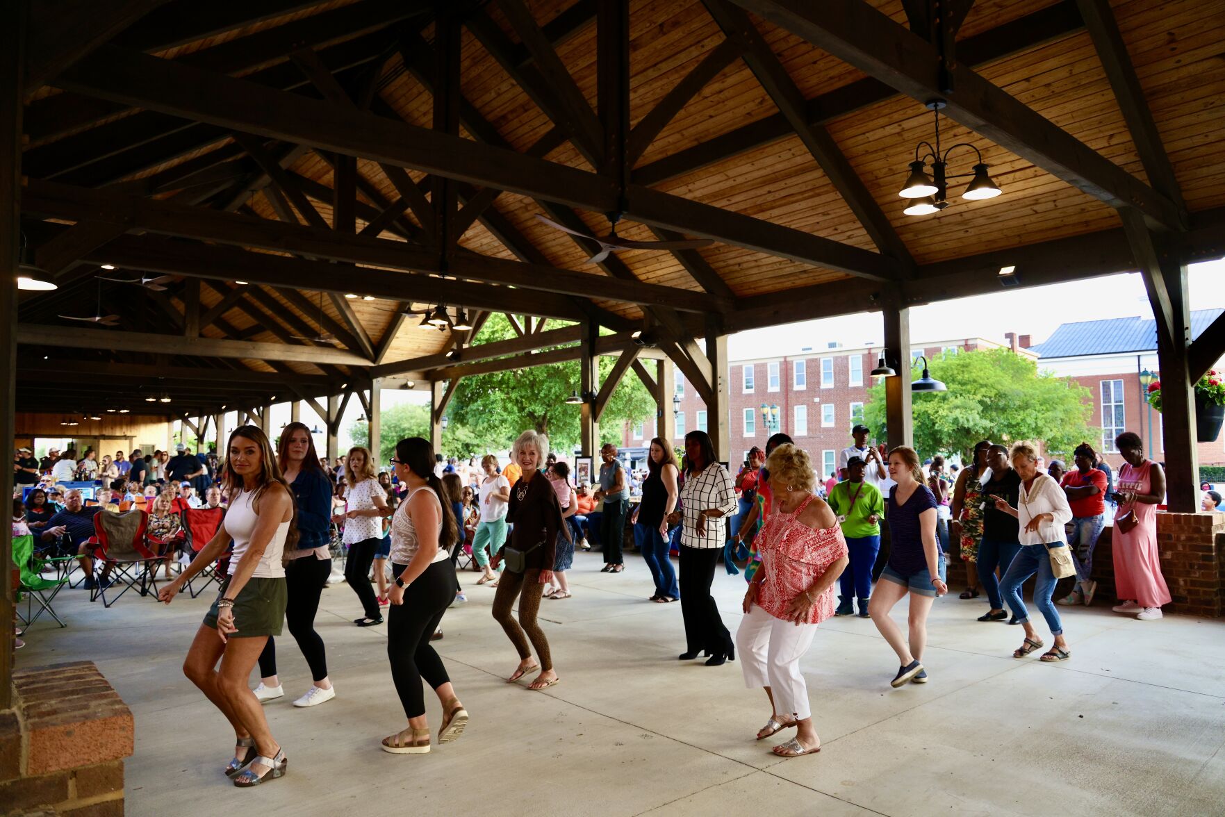 DORA Street Dance